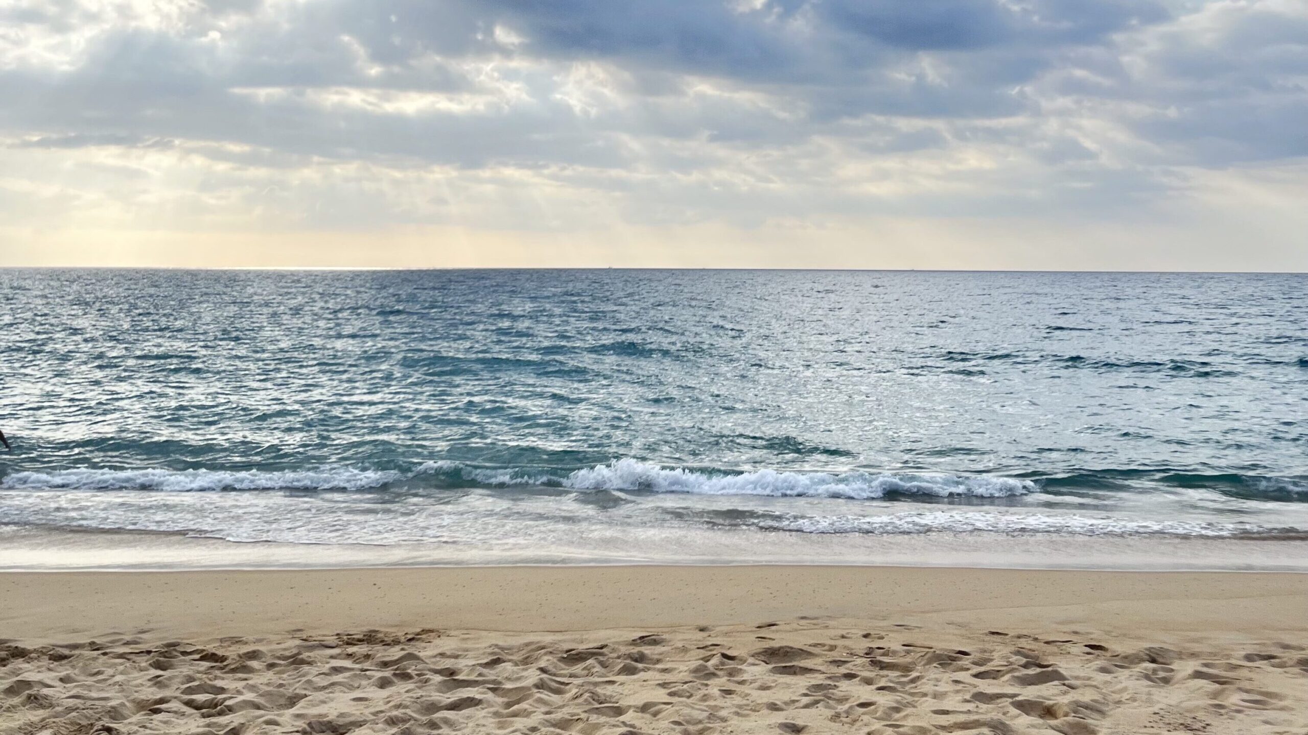 ル メリディアン プーケット マイ カオ ビーチ リゾート　Le Méridien Phuket Mai Khao Beach Resort　海　ビーチ